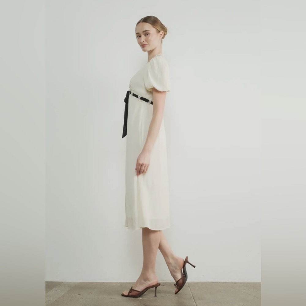 Aaron & amber V Neck Lace Insert Midi Dress
with Bow - Picture 3 of 12